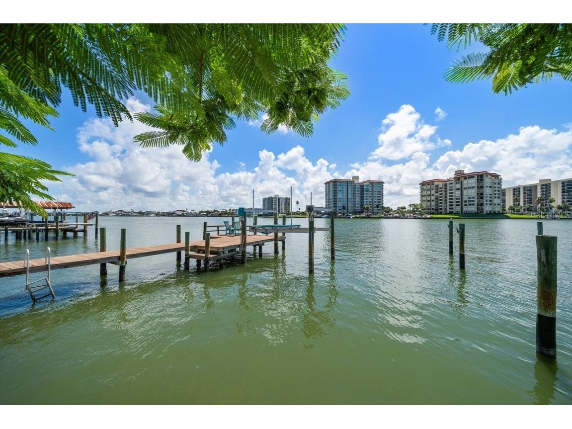 733 Bay Esplanade Clearwater Beach FL 33767 TB8413907 image72