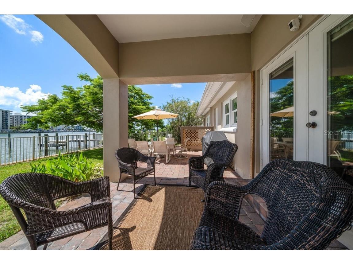 733 Bay Esplanade Clearwater Beach FL 33767 TB8413907 image73