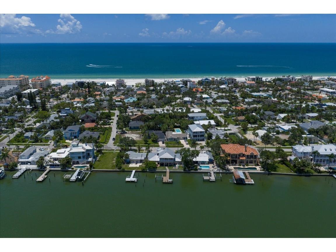 733 Bay Esplanade Clearwater Beach FL 33767 TB8413907 image93