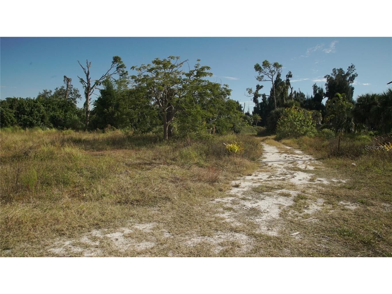 733 Crestwood Road Englewood FL 34223 A4675619 image9