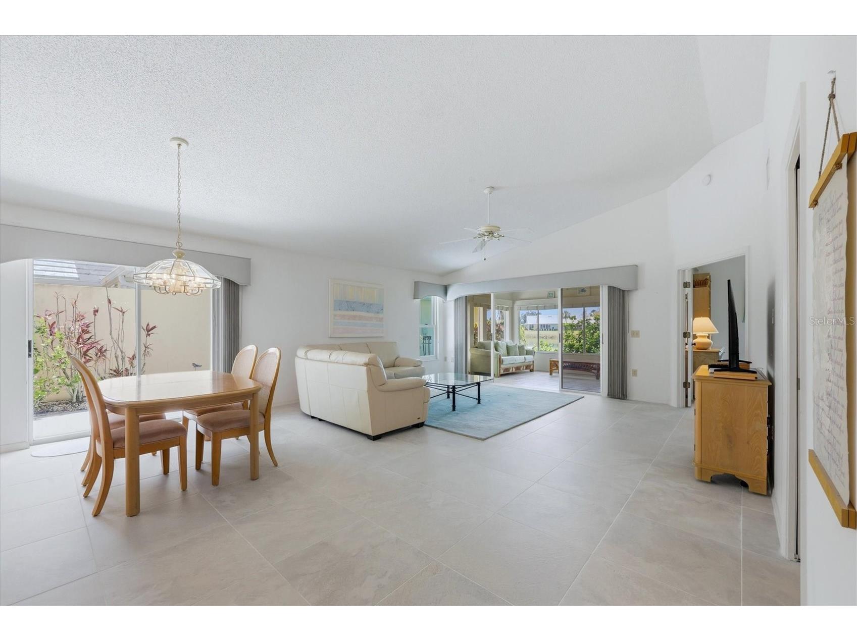 733 Harrington Lake Drive N #25 Venice FL 34293 A4690223 image7