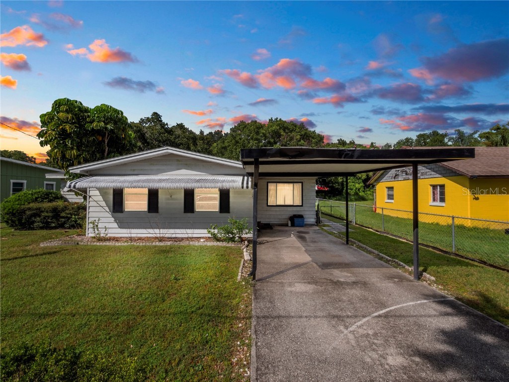 733 Hennessee Street Lakeland FL 33805 L4939942 image1