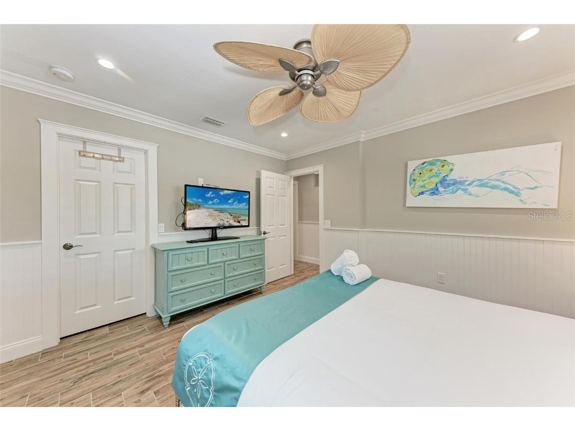 733 Holly Road Anna Maria FL 34216 A4655992 image14