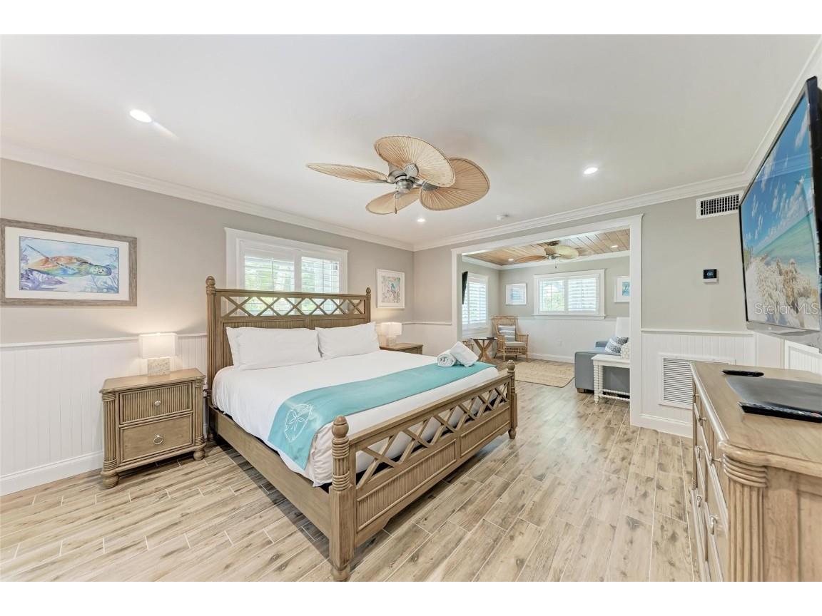 733 Holly Road Anna Maria FL 34216 A4655992 image17