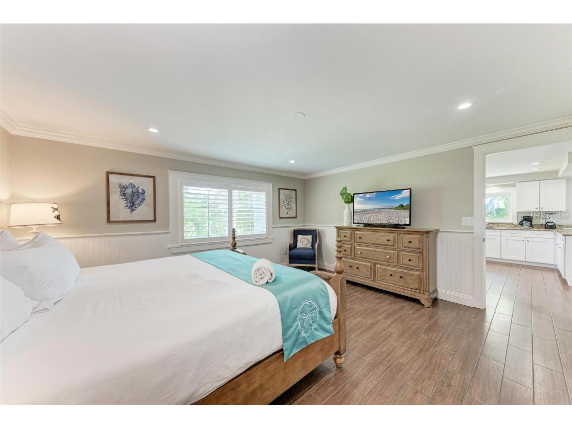 733 Holly Road Anna Maria FL 34216 A4655992 image34