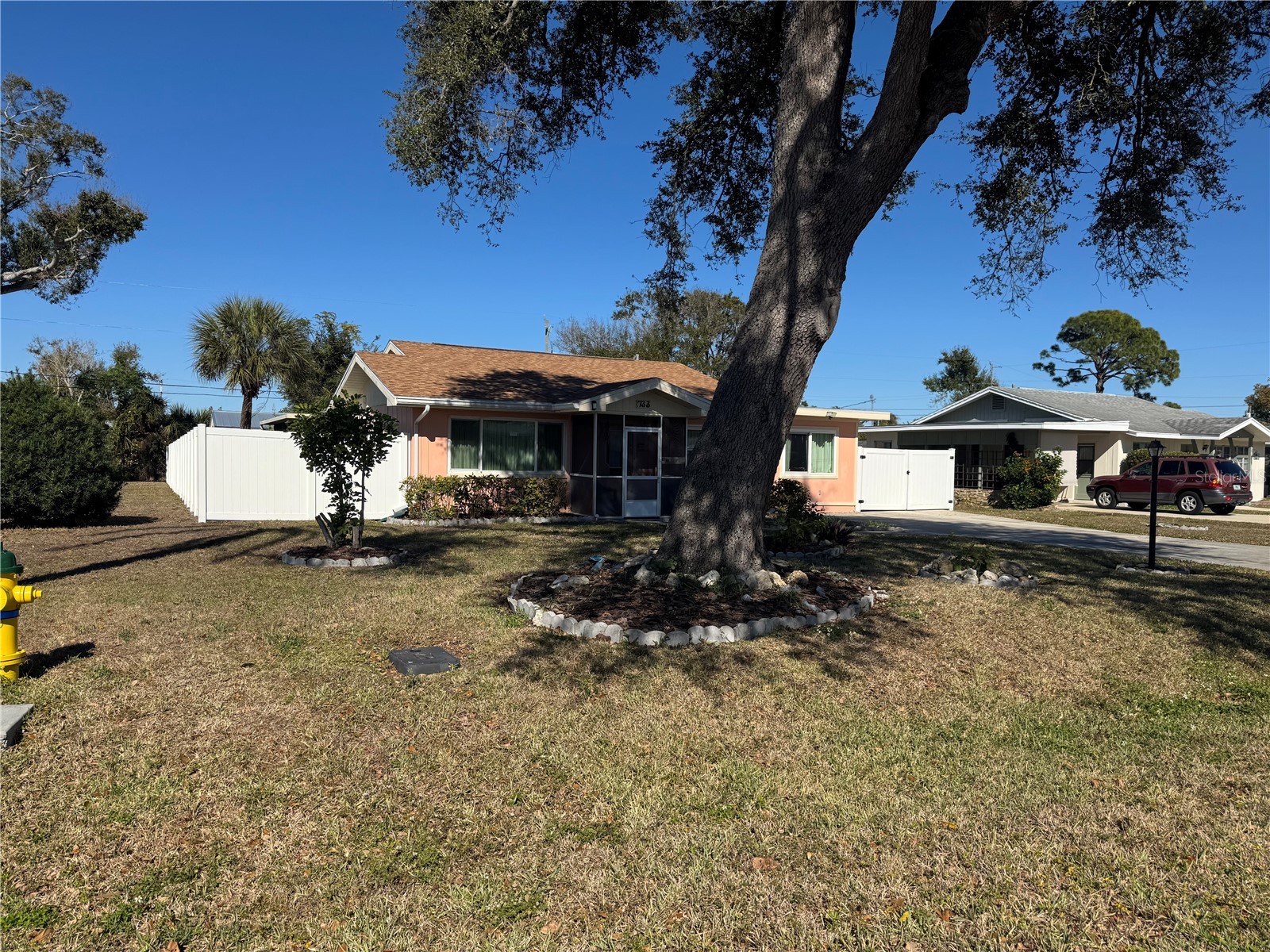 733 Laurel Avenue Venice FL 34285 A4682657 image3