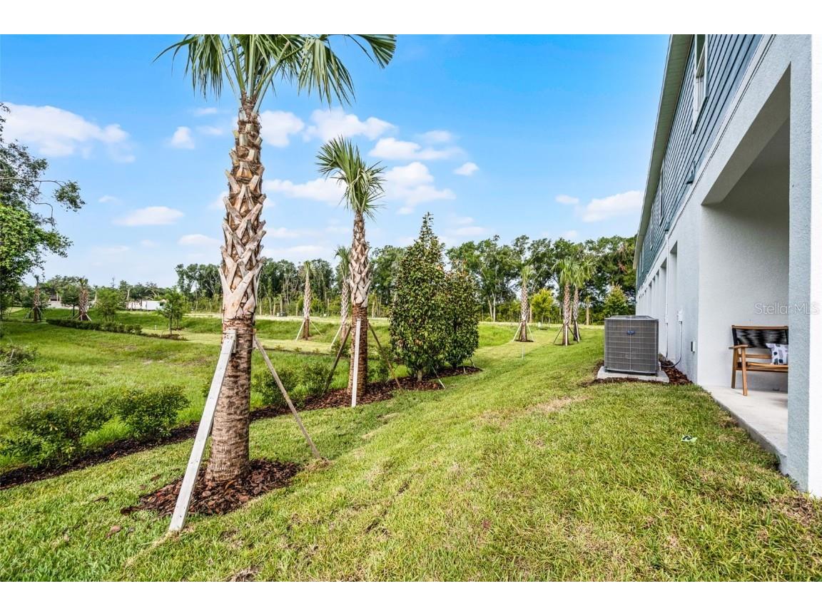733 Maple Oak Drive Deland FL 32720 W7880114 image4