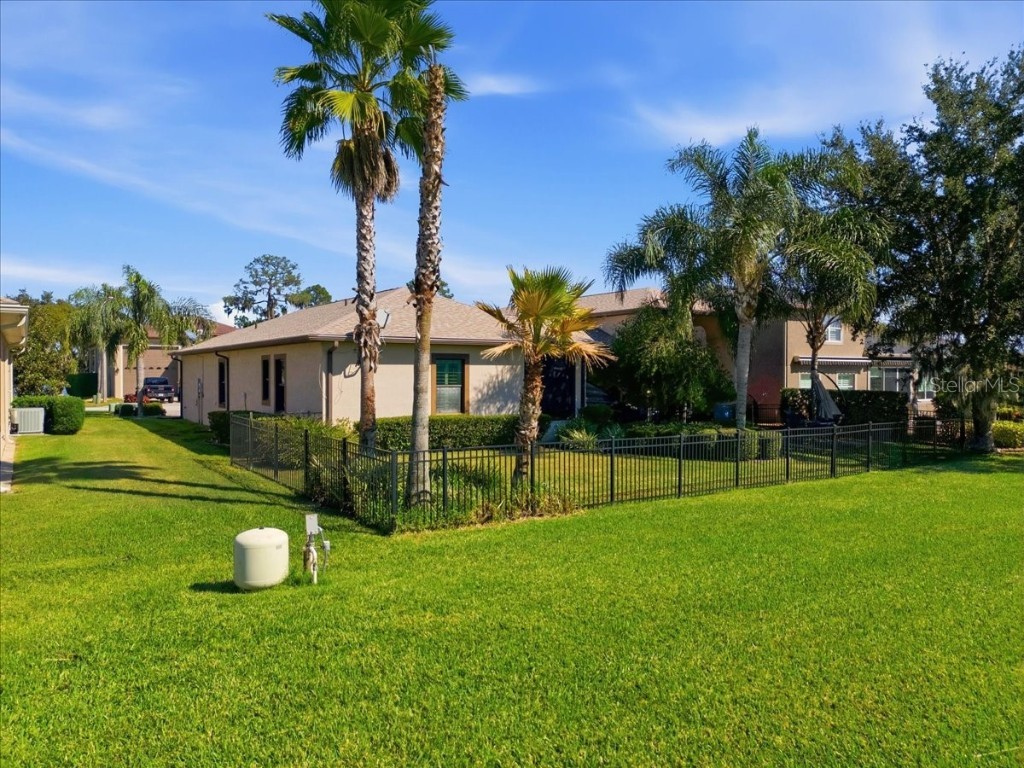 733 Meandering Way Polk City FL 33868 L4957246 image4