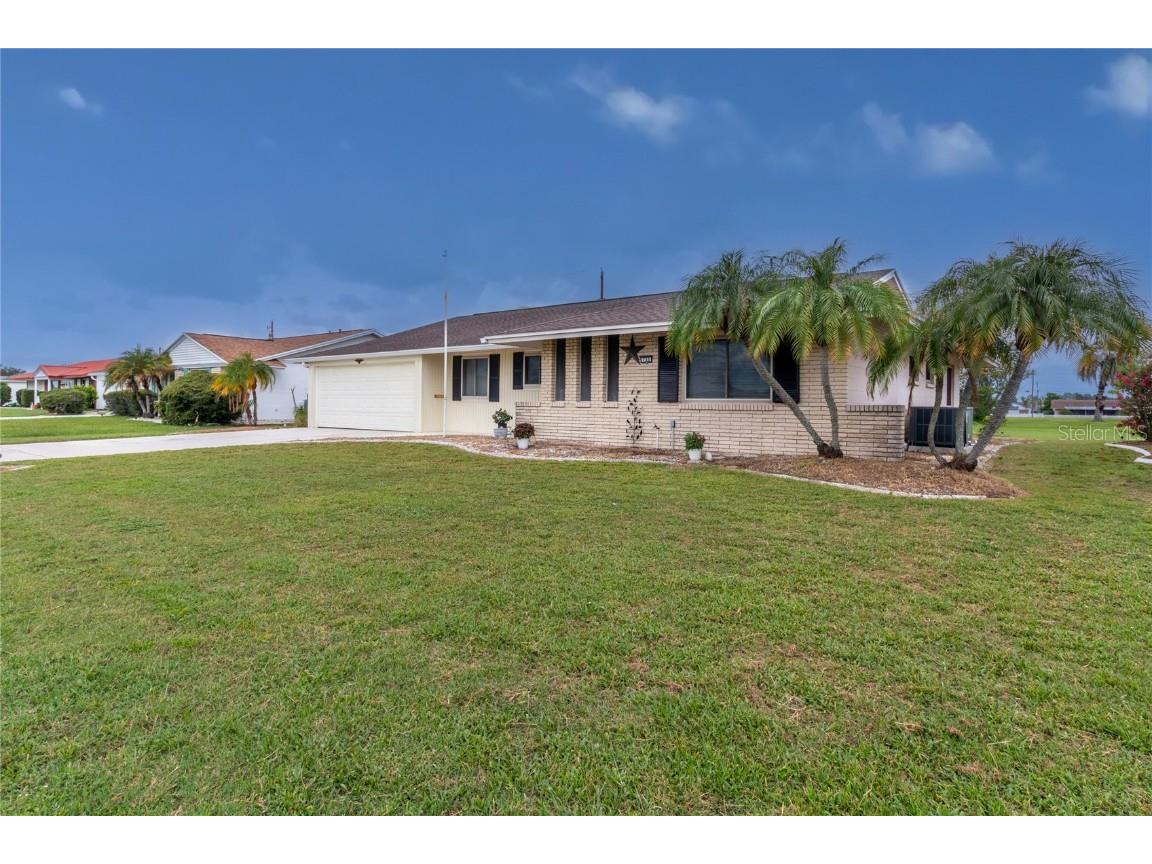 733 Ojai Avenue Sun City Center FL 33573 TB8368675 image1