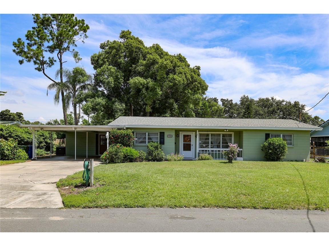 733 Oleander Drive SE Winter Haven FL 33880 B4901999 image1