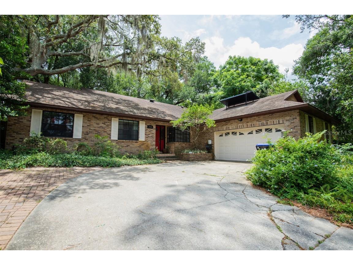 733 Saxby Avenue Orlando FL 32835 - LAKE HIAWASSEE O6115667 image1