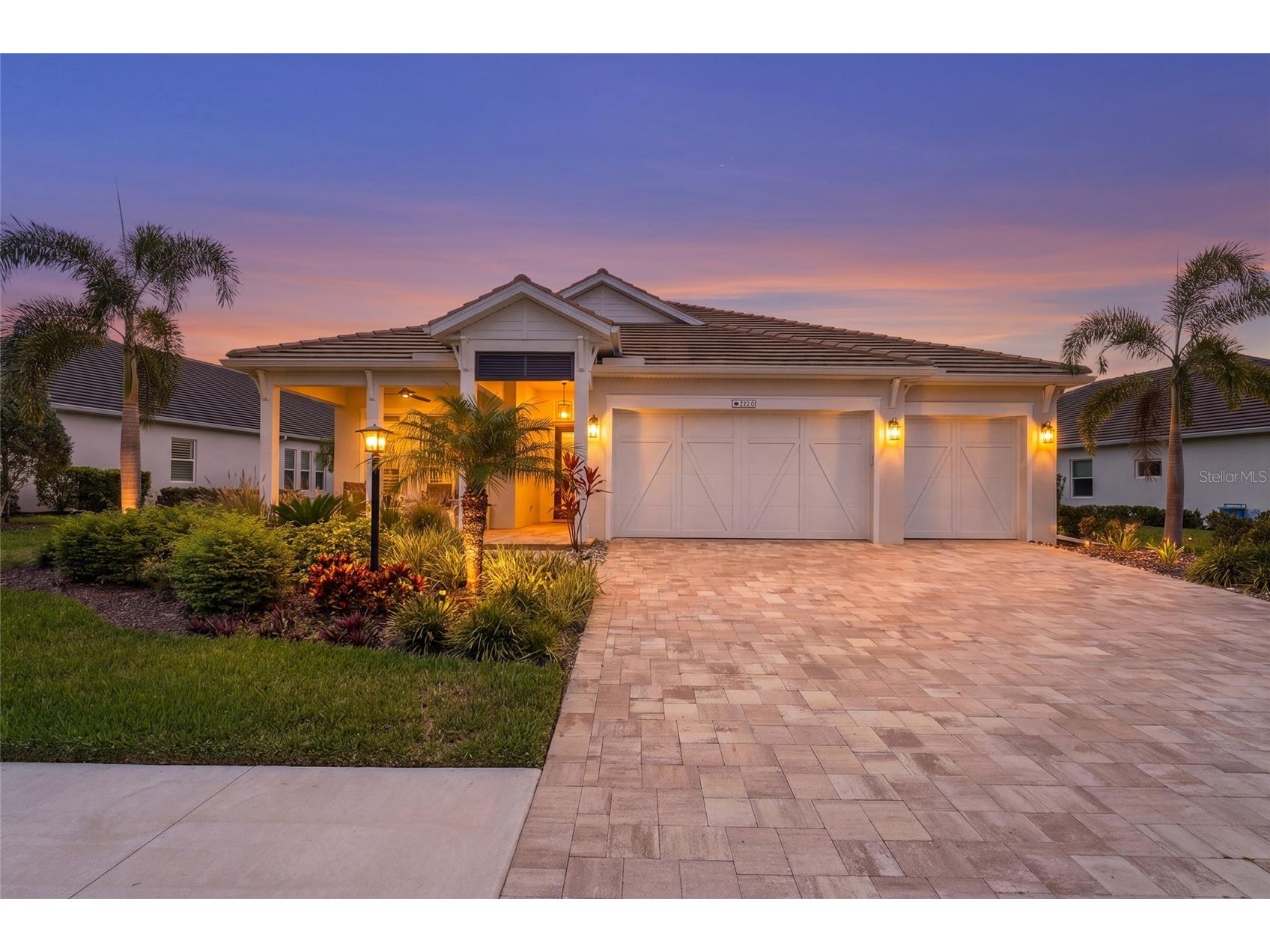 733 Tailwind Place Sarasota FL 34240 A4692495 image1
