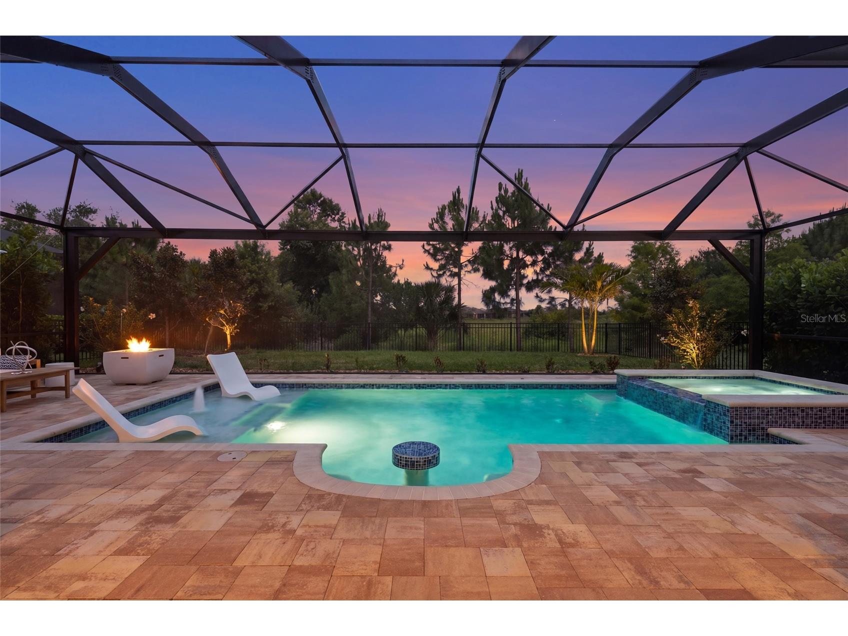 733 Tailwind Place Sarasota FL 34240 A4692495 image2