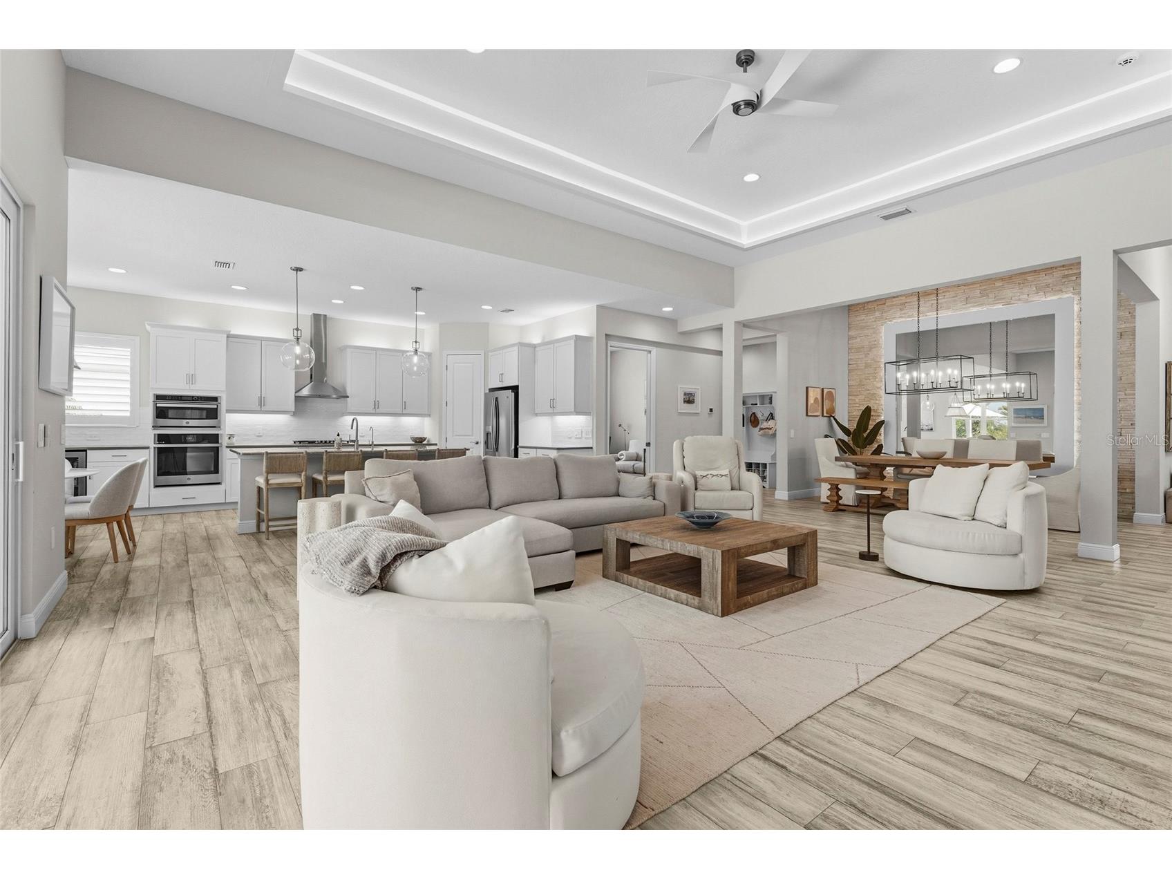 733 Tailwind Place Sarasota FL 34240 A4692495 image23