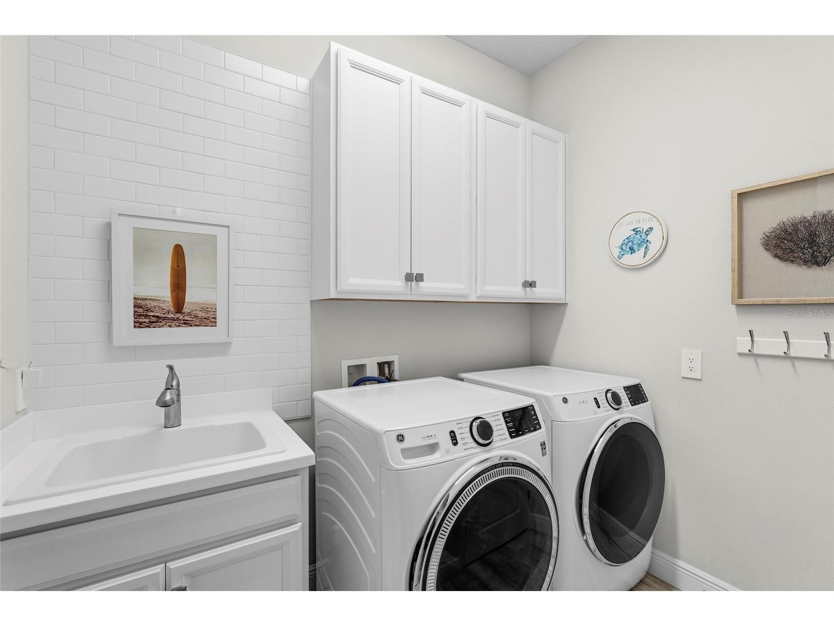 733 Tailwind Place Sarasota FL 34240 A4692495 image42