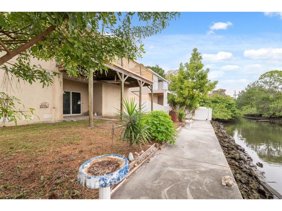 7330 New York Avenue Hudson FL 34667 W7879696 image38