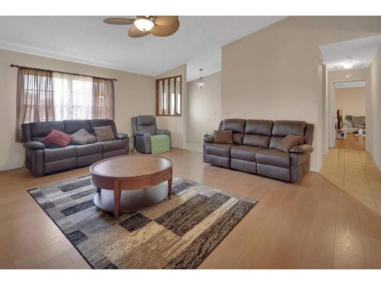 7330 SE 109th Place Belleview FL 34420 V4949442 image4