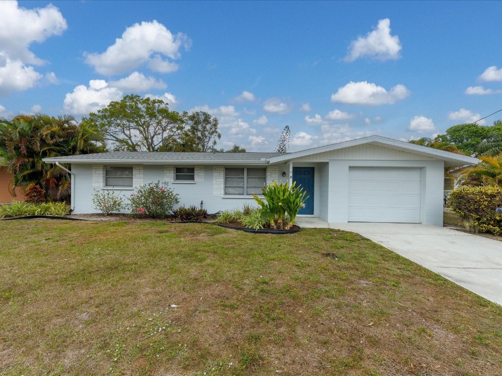 7331 Cass Circle Sarasota FL 34231 A4559286 image1