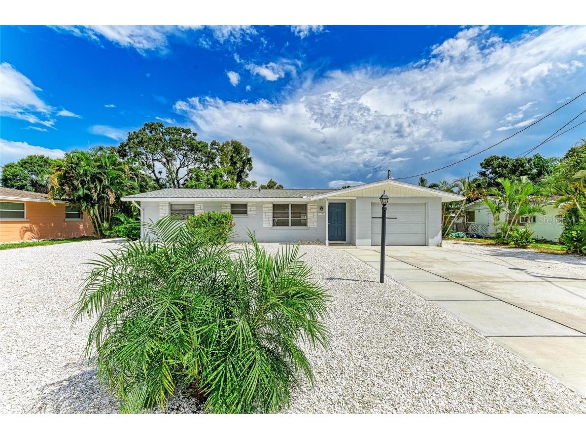 7331 Cass Circle Sarasota FL 34231 A4662585 image1