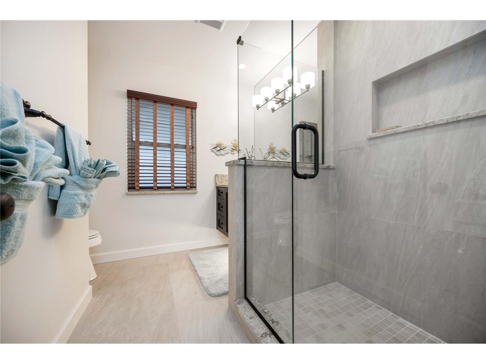 7332 Broughton Street Sarasota FL 34243 A4680663 image12