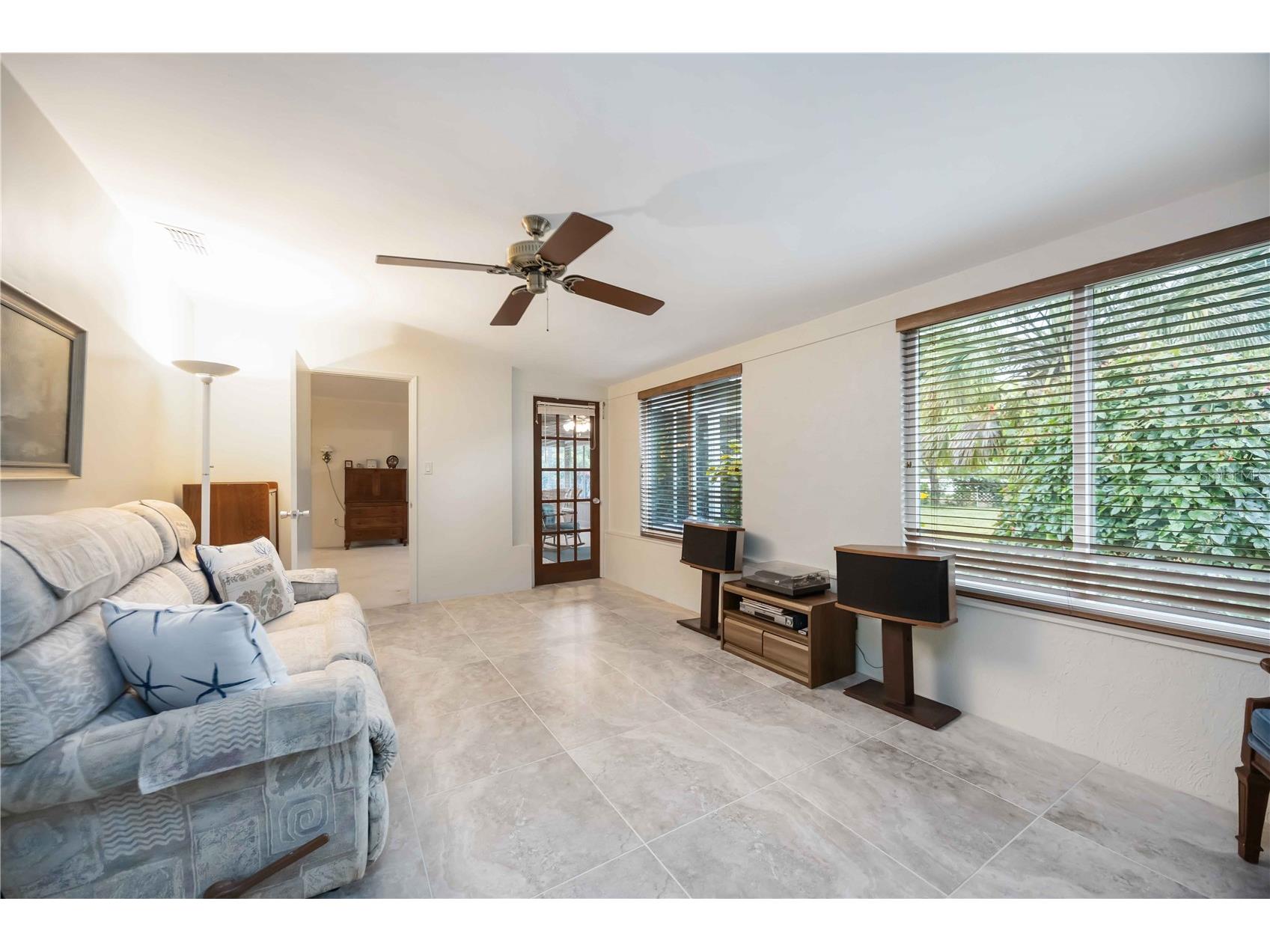 7332 Broughton Street Sarasota FL 34243 A4680663 image19