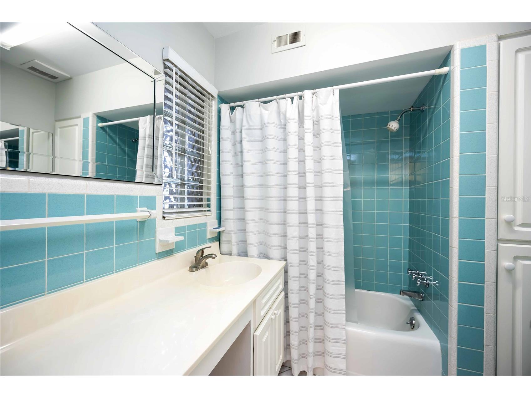 7332 Broughton Street Sarasota FL 34243 A4680663 image22