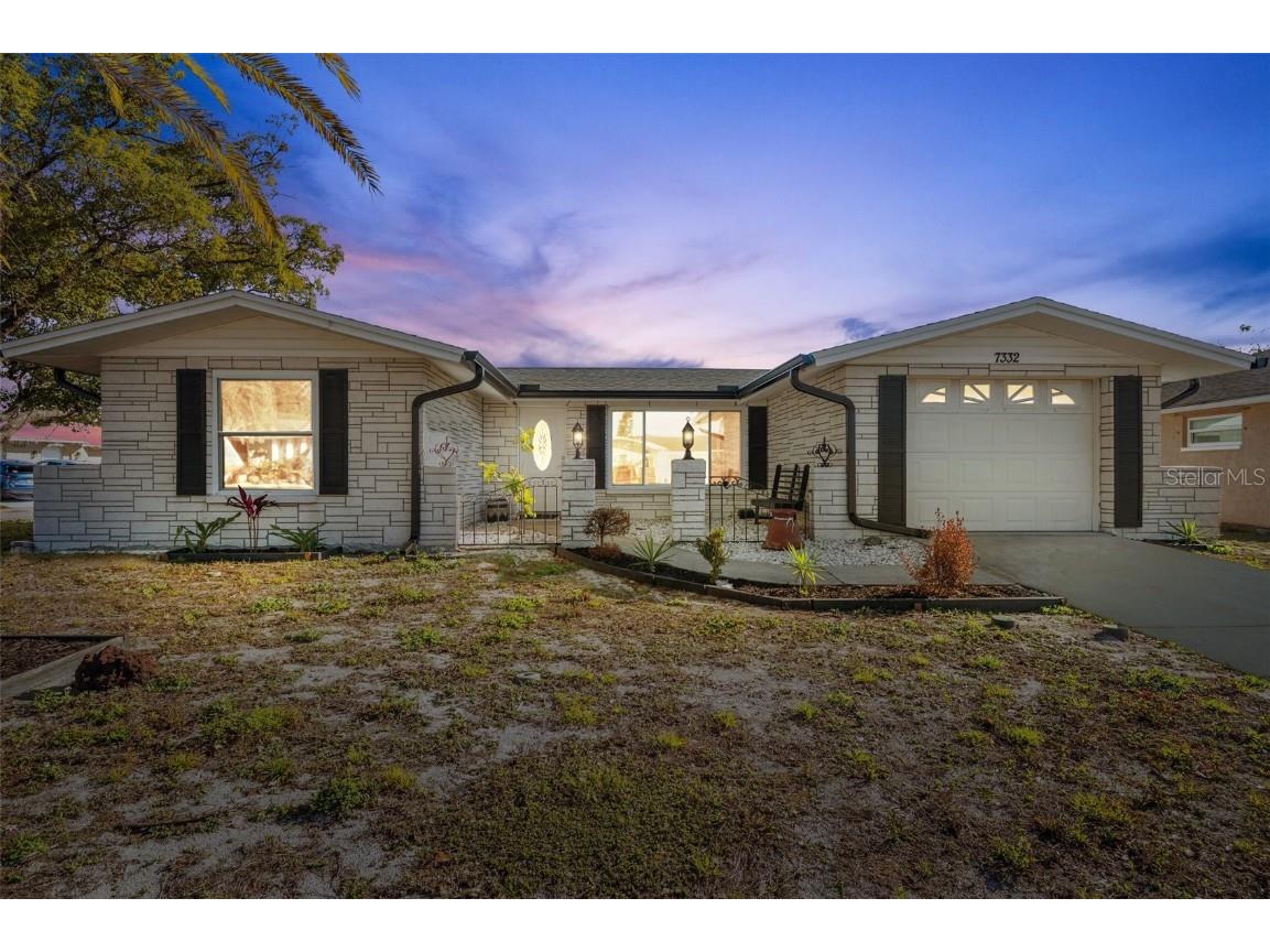 7332 Vienna Lane Port Richey FL 34668 W7871377 image1