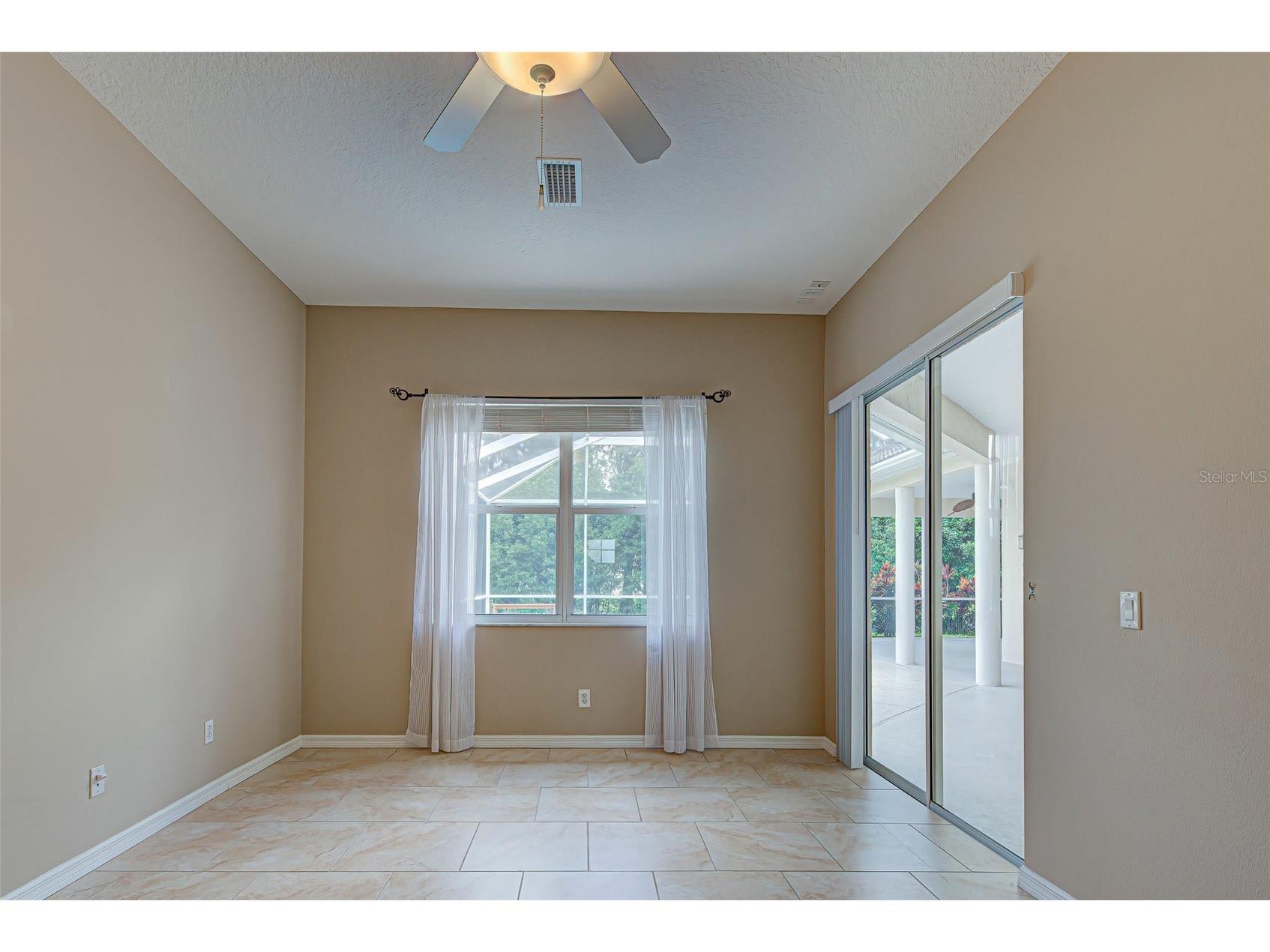 7333 Featherstone Boulevard Sarasota FL 34238 A4684732 image24