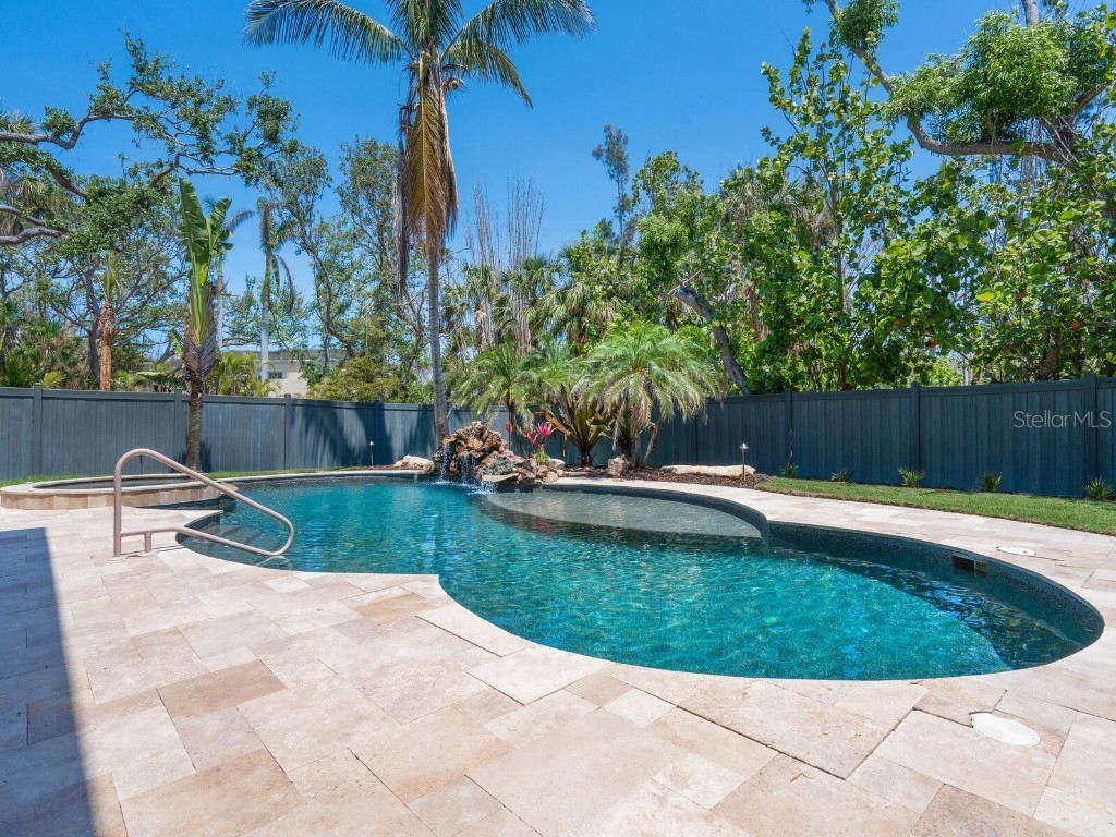 7333 Point Of Rocks Road Sarasota FL 34242 A4651061 image44