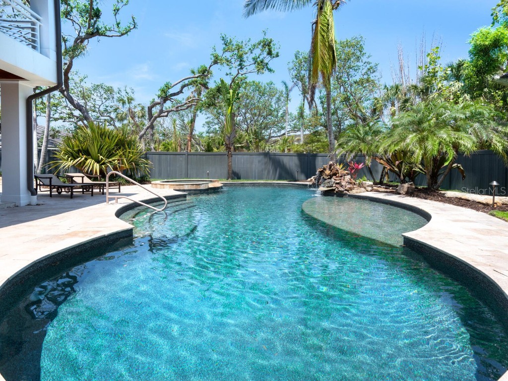 7333 Point Of Rocks Road Sarasota FL 34242 A4651061 image45