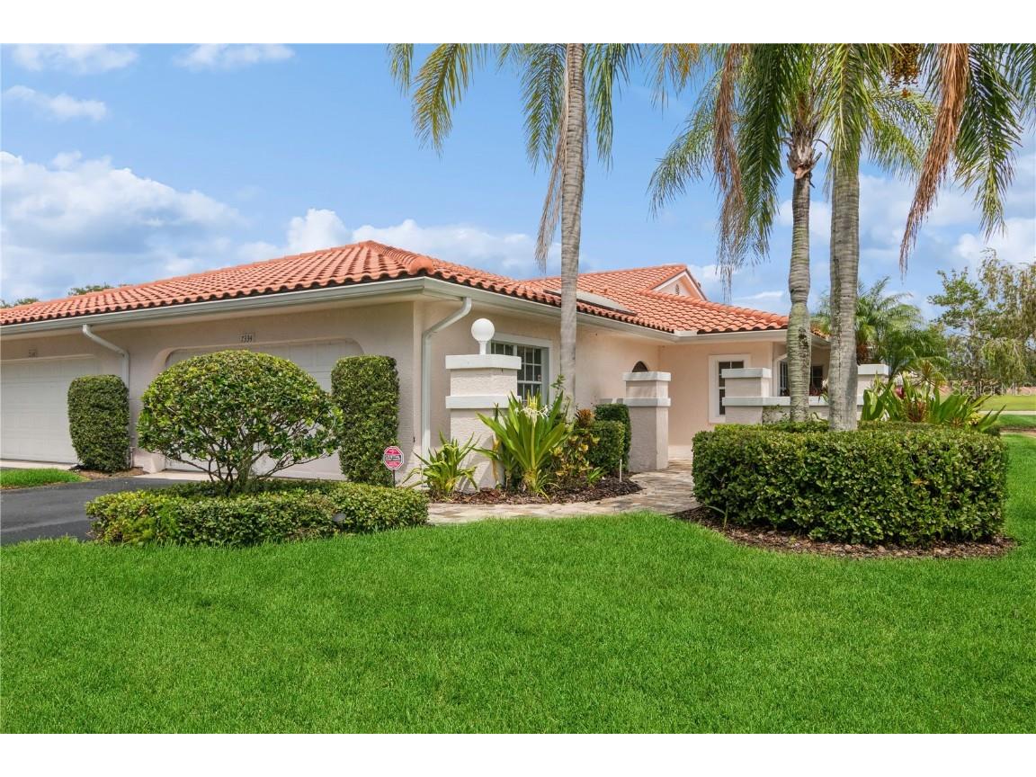 7334 Golf Pointe Circle #7334 Sarasota FL 34243 A4576992 image1