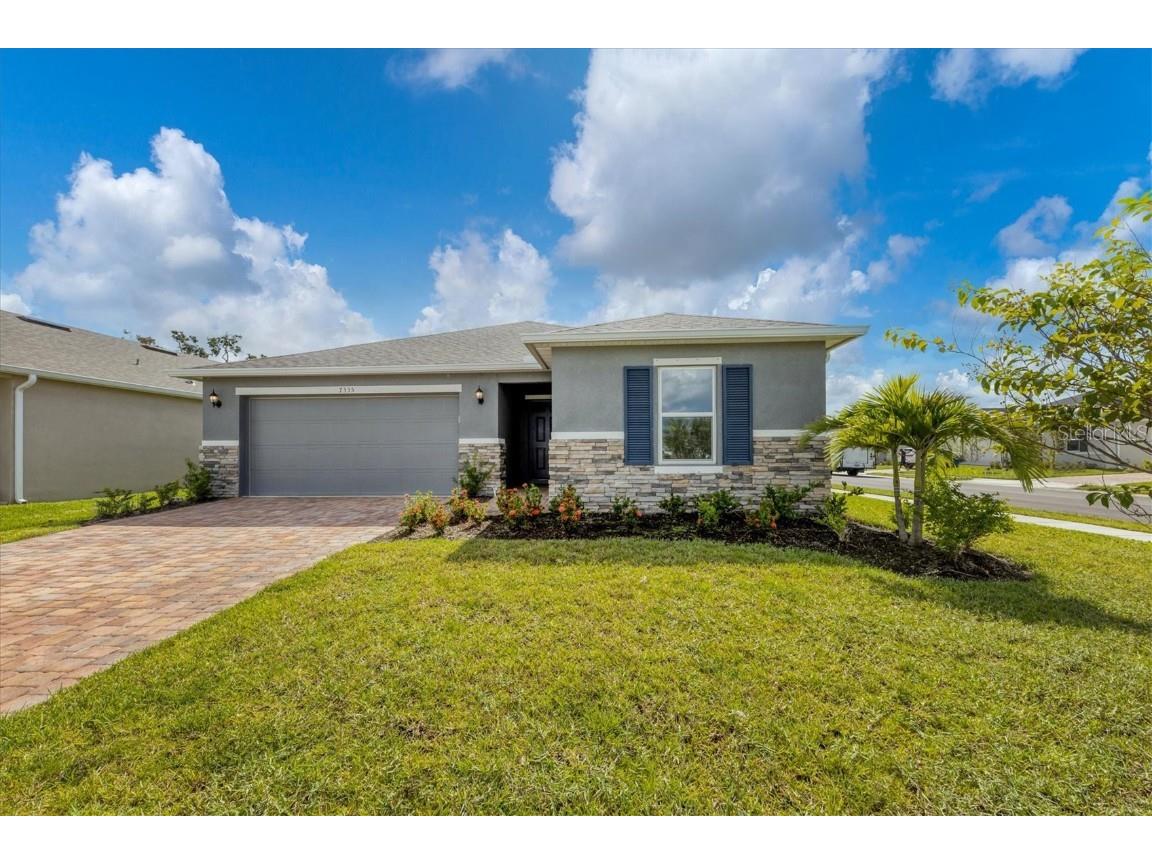 7335 34th Court E Sarasota FL 34243 A4579613 image1