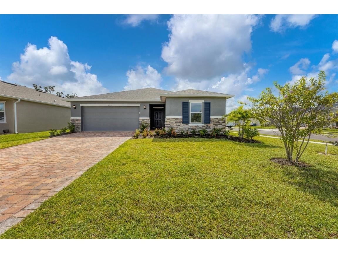 7335 34th Court E Sarasota FL 34243 A4675502 image1