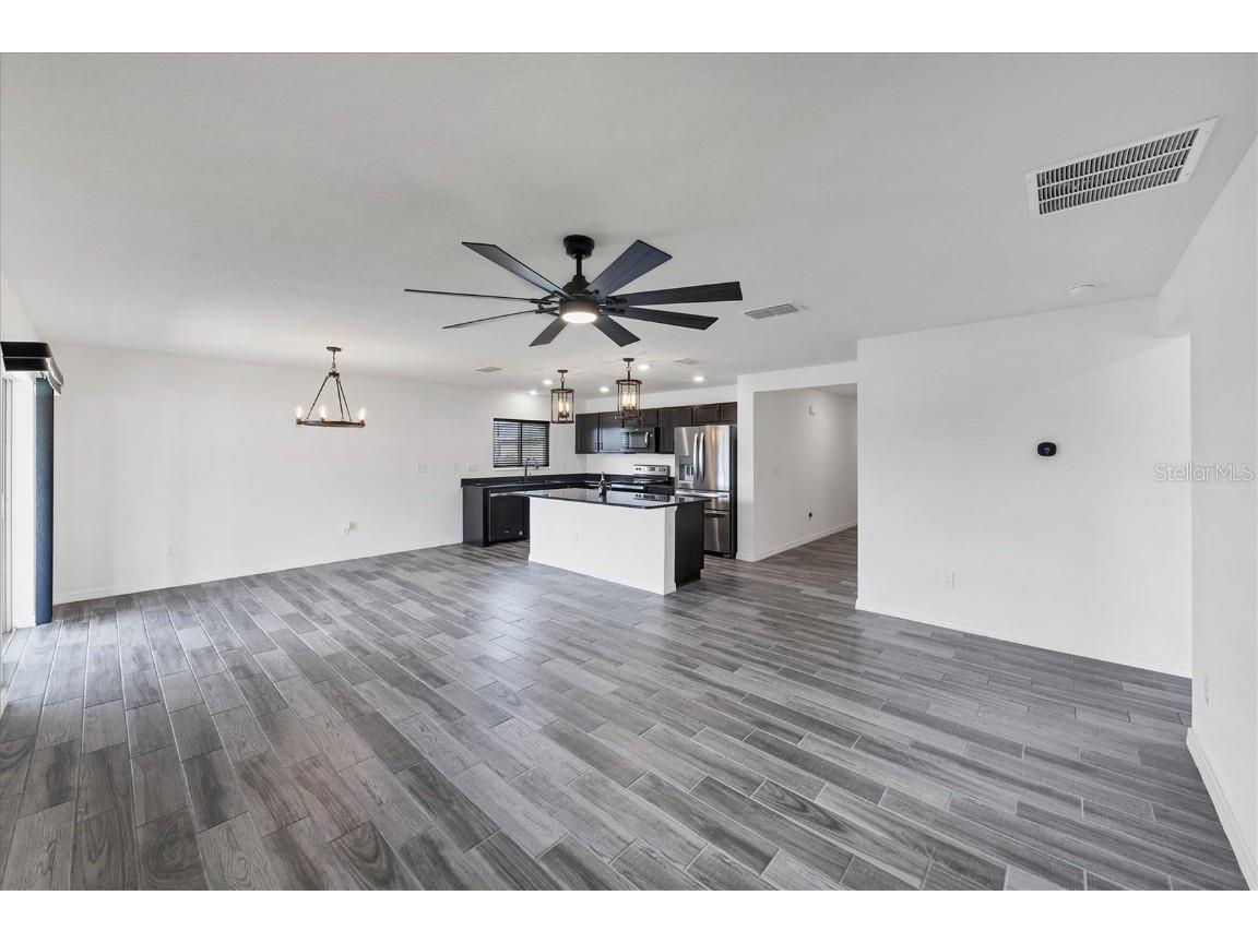 7335 34th Court E Sarasota FL 34243 A4675502 image10