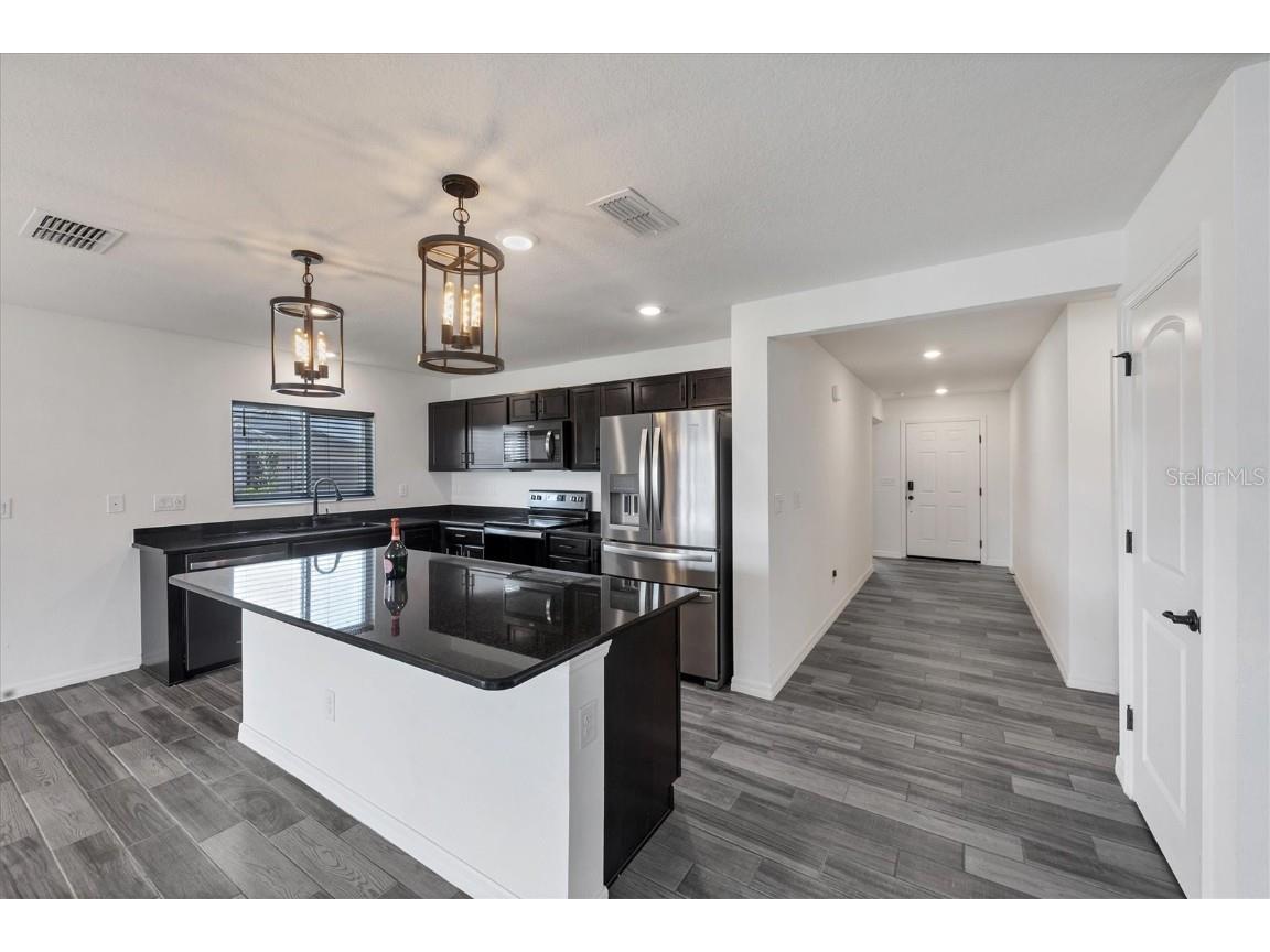 7335 34th Court E Sarasota FL 34243 A4675502 image5