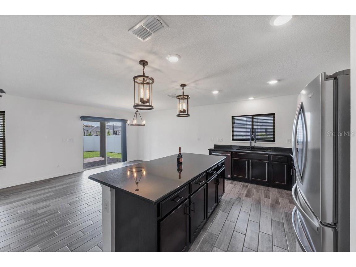 7335 34th Court E Sarasota FL 34243 A4675502 image6