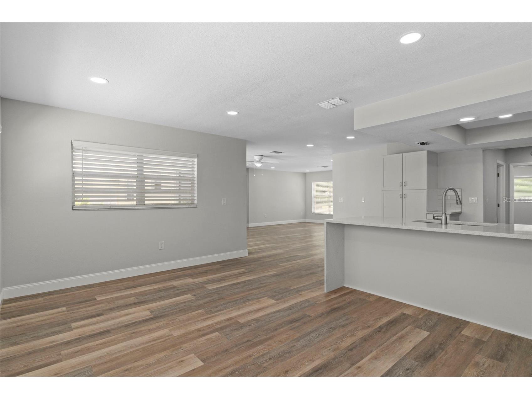7335 Blackbird Avenue Weeki Wachee FL 34613 W7887290 image22