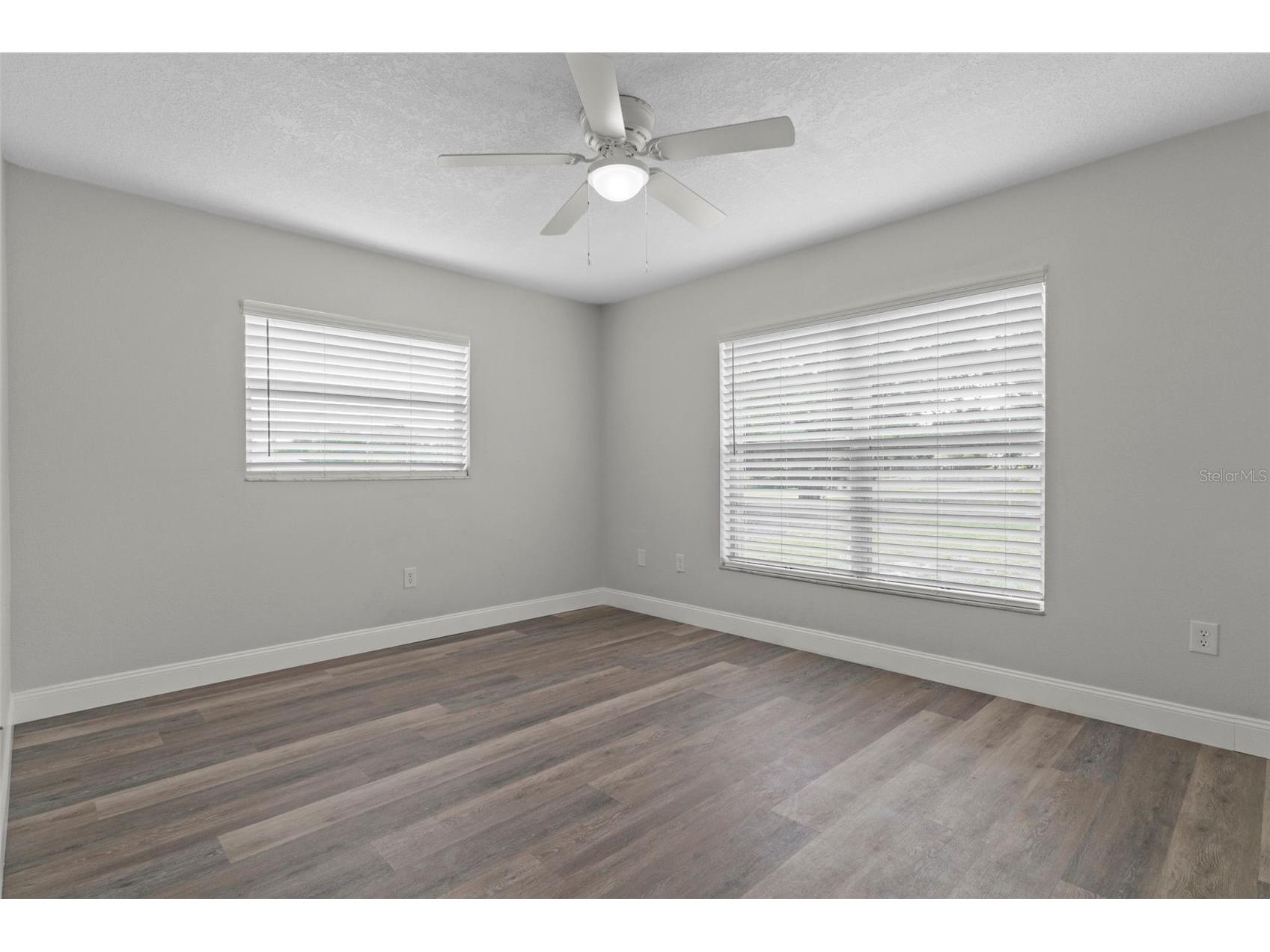 7335 Blackbird Avenue Weeki Wachee FL 34613 W7887290 image29
