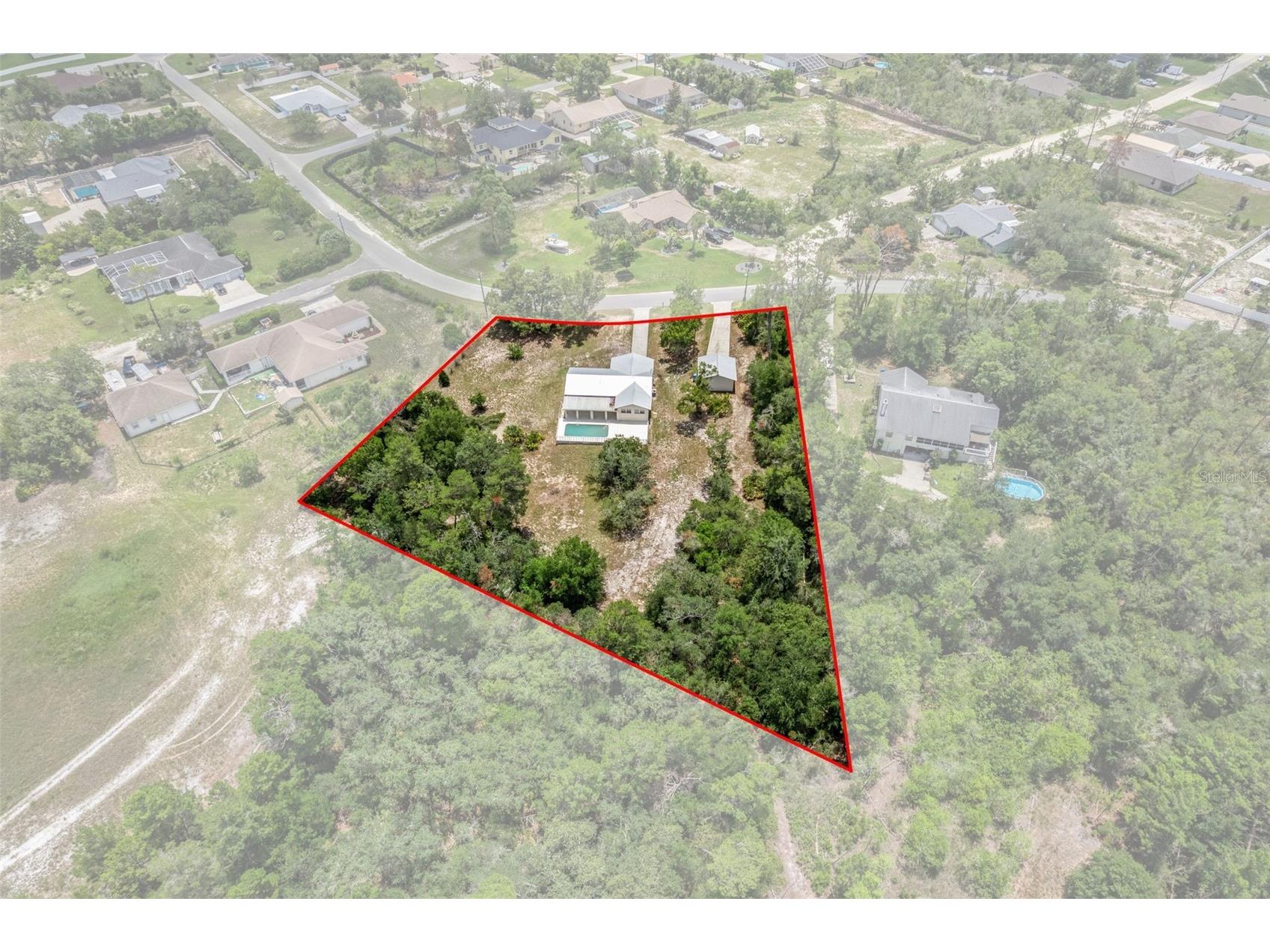 7335 Blackbird Avenue Weeki Wachee FL 34613 W7887290 image3