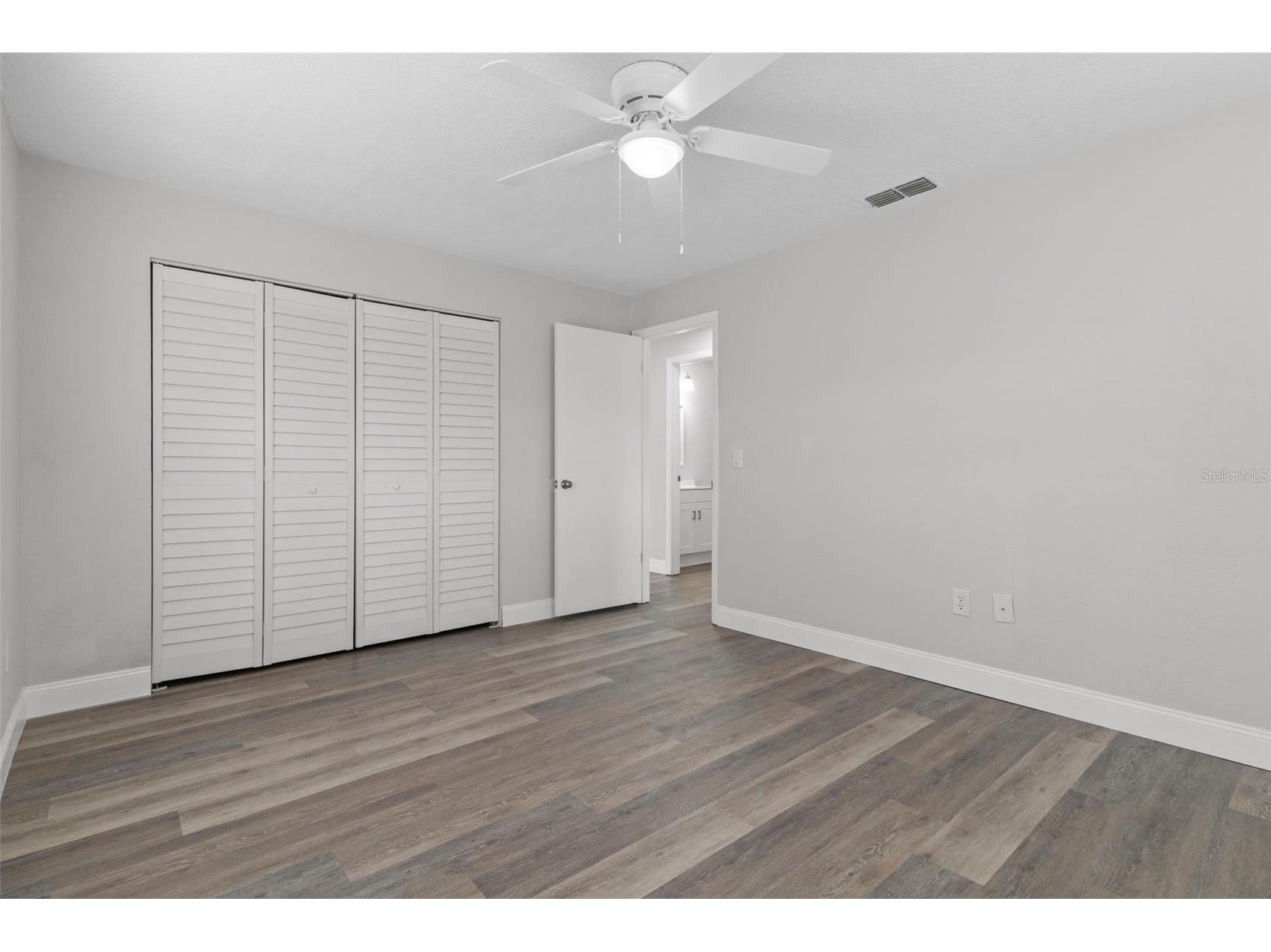 7335 Blackbird Avenue Weeki Wachee FL 34613 W7887290 image30