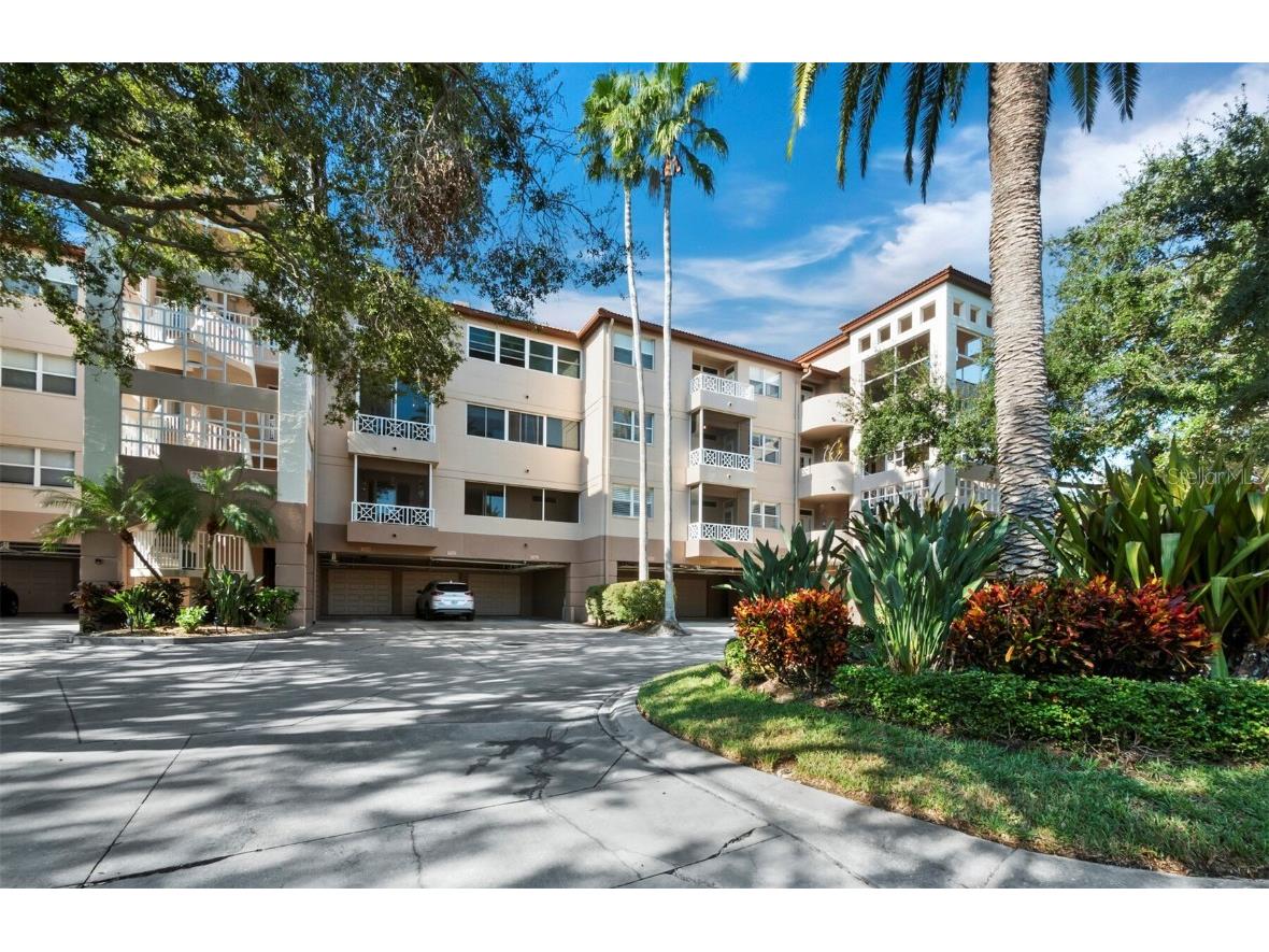 7336 Regina Royale #73 Sarasota FL 34238 A4588387 image1