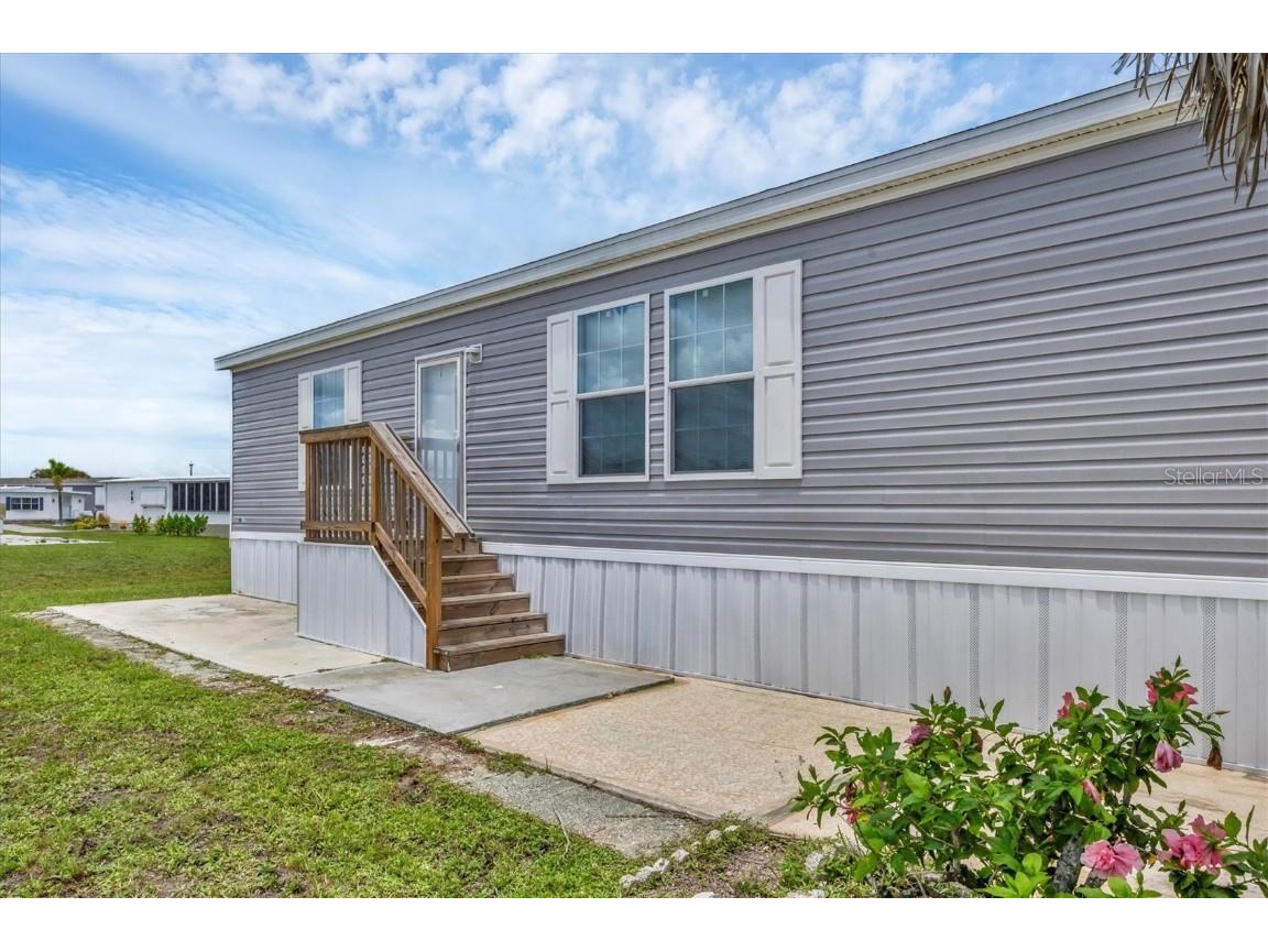 7337 Desant Lane Port Charlotte FL 33981 D6142630 image1