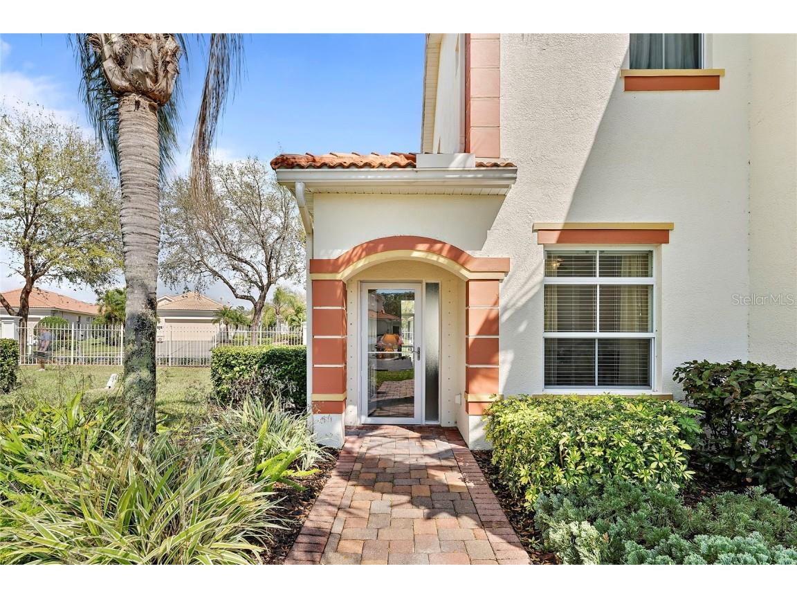 7337 Fountain Palm Circle Bradenton FL 34203 A4562359 image1
