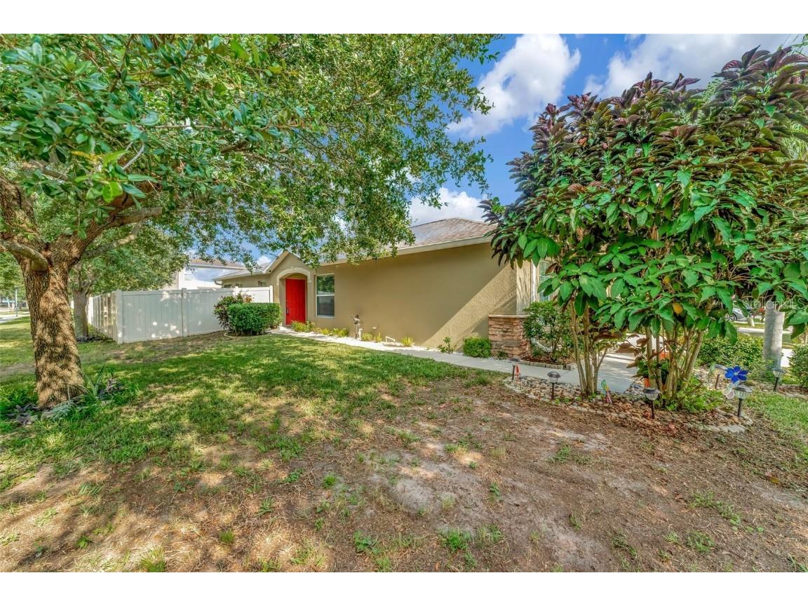 7337 Lumber Port Drive Ruskin FL 33573 A4580848 image1