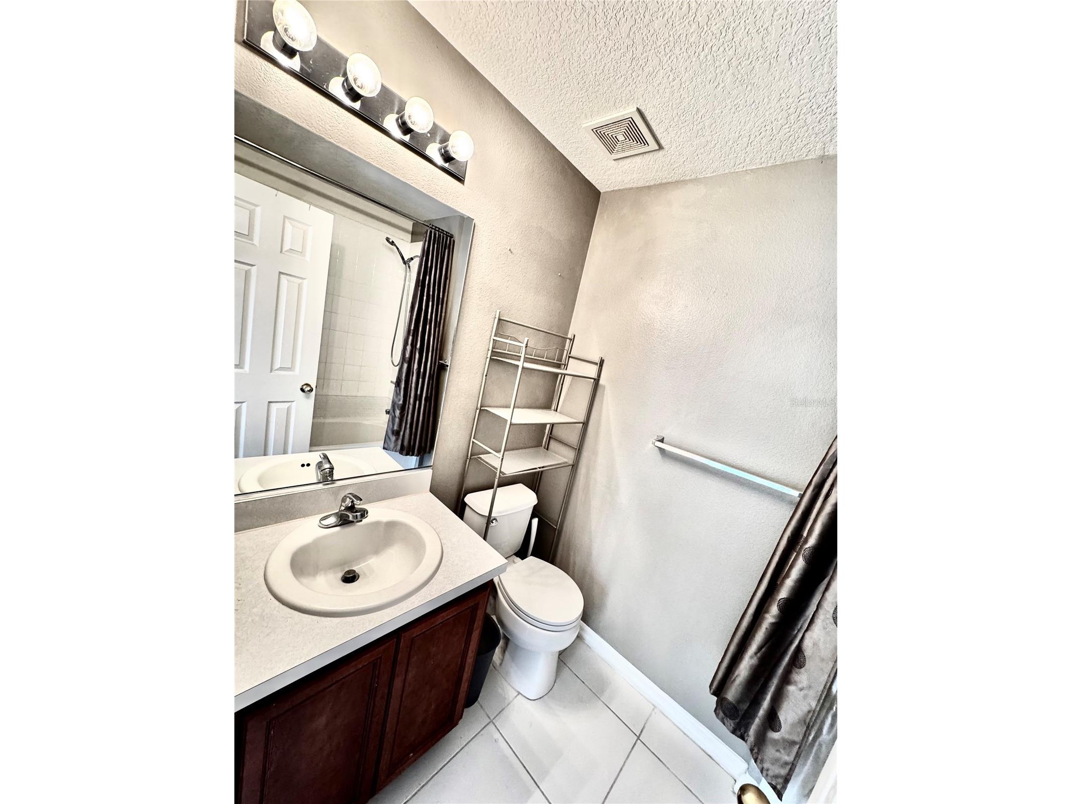 7338 Black Walnut Way Lakewood Ranch FL 34202 A4696447 image22
