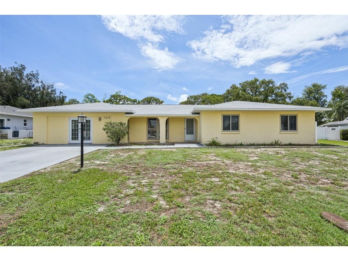 7338 Uranus Drive Sarasota FL 34243 A4615217 image1