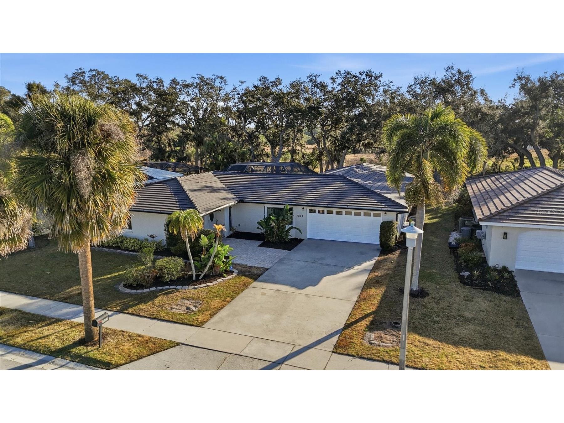 7339 Bounty Drive Sarasota FL 34231 A4681663 image1