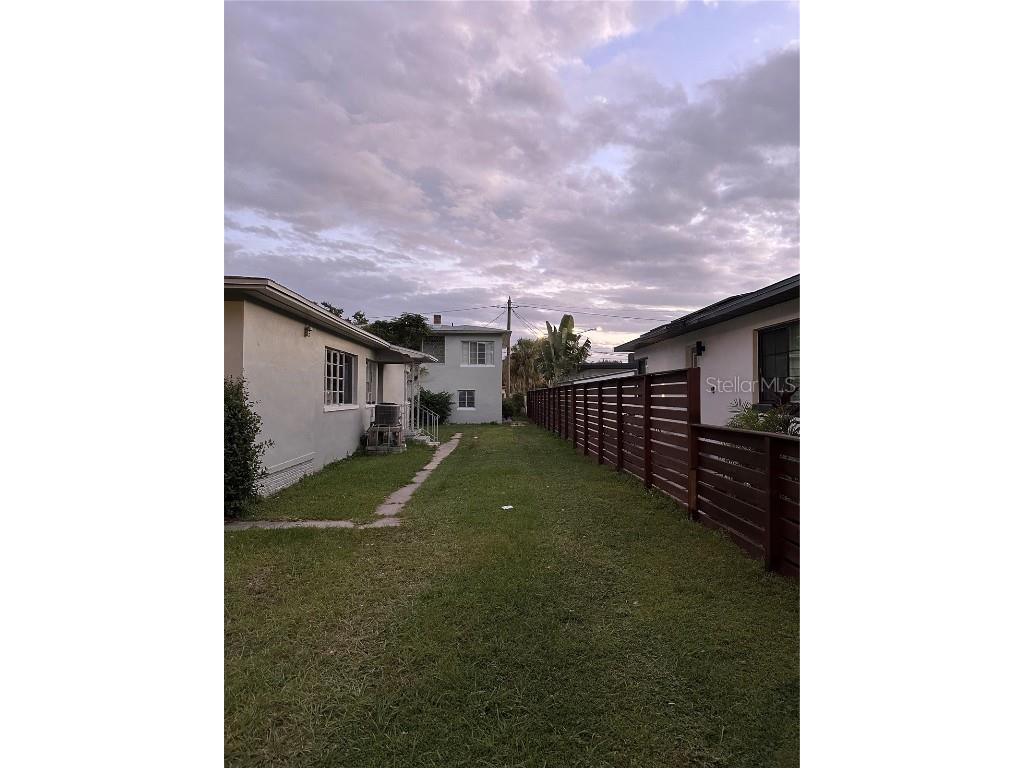 734 21st Ave S #4 Saint Petersburg FL 33705 TB8434813 image1