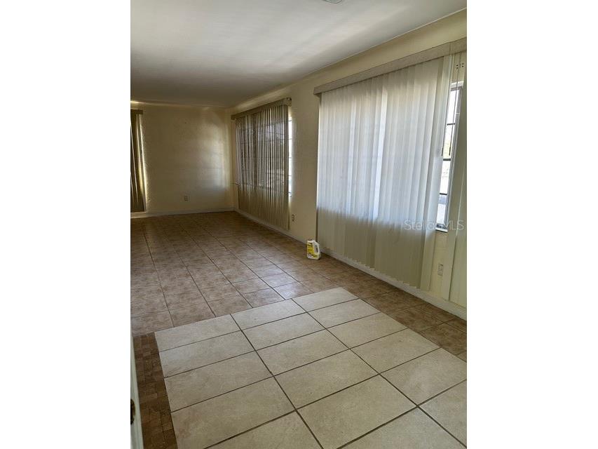 734 21st Ave S Saint Petersburg FL 33705 TB8434795 image12