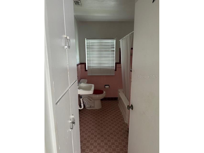 734 21st Ave S Saint Petersburg FL 33705 TB8434795 image16